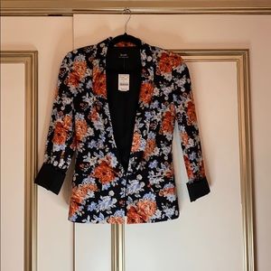 Bardot Floral blazer. Black base.